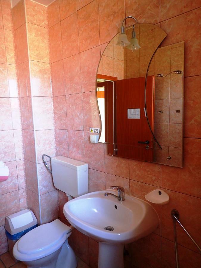 Vila Zuela Buziaş Екстериор снимка