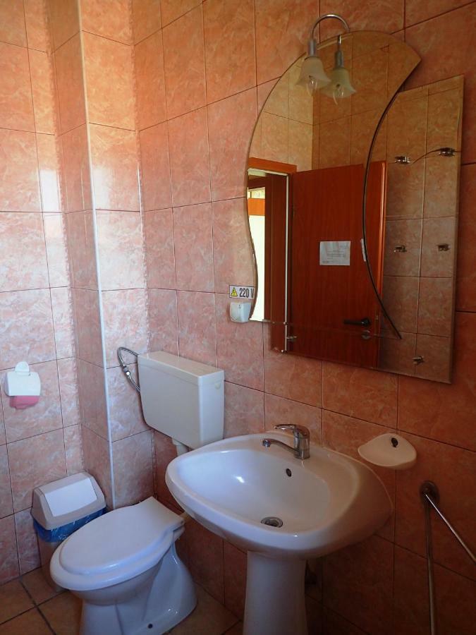 Vila Zuela Buziaş Екстериор снимка